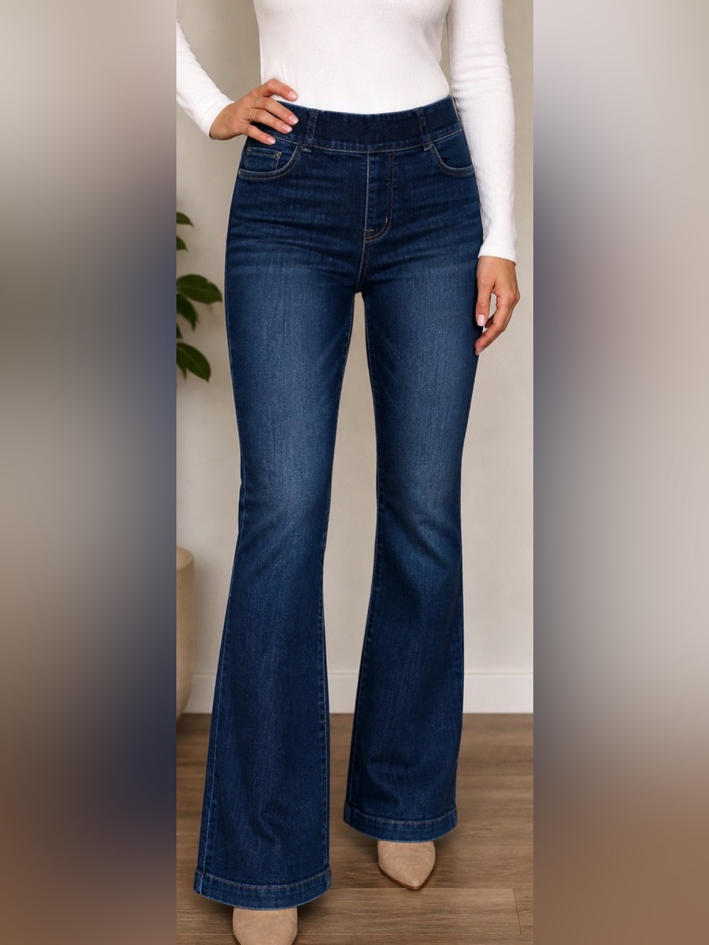 SPANX Pull-On Denim Jeans Med Petite Flare Bootcut Dark Wash Stretch Sculpting
